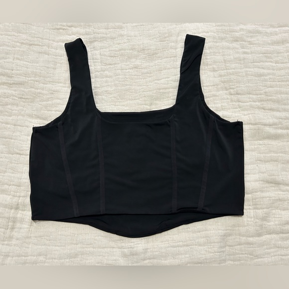 Bustier style crop top - Picture 2 of 3